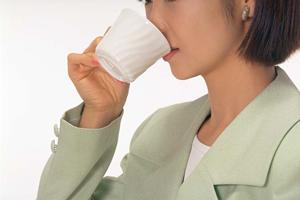 日々の飲み物を彩るグラス。