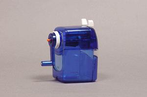 メタリックデザインを簡単に楽しむ！デコペンを使った魅力的なDIYアイデア集